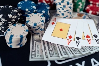 misteribet77 mobile app interface showing sportsbook and live-dealer options